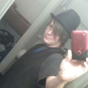 Meet your Posher, Travis